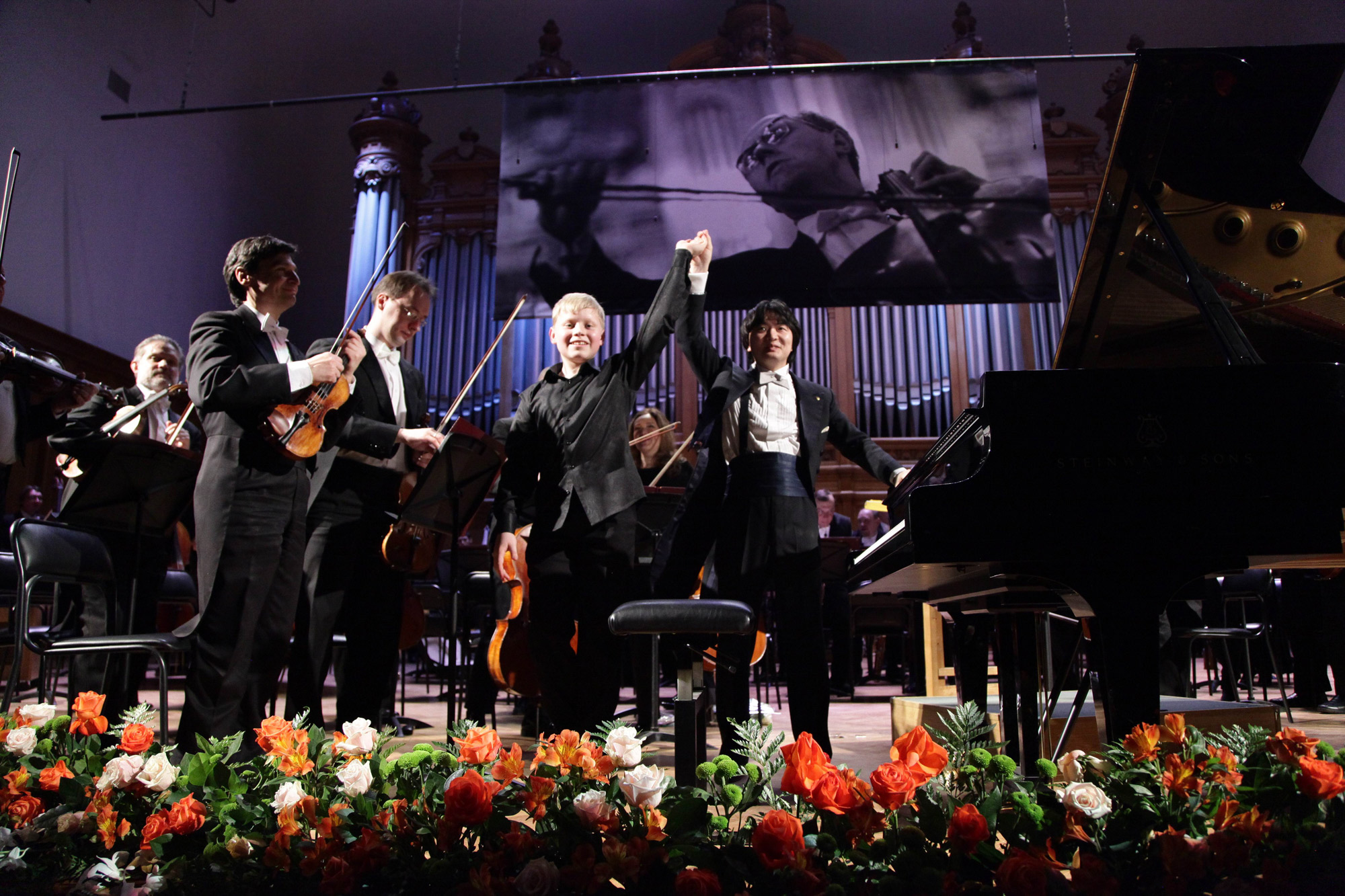 Malofeev with Kazuki Yamada c Rostropovich Festival.jpg