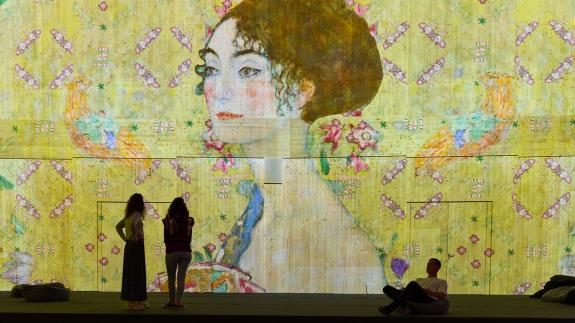 Klimts Kuss - immersive Ausstellung