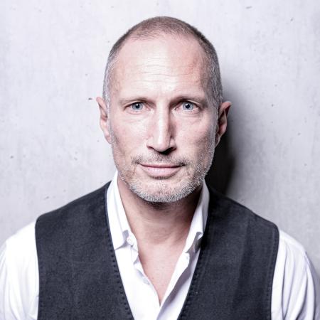 Benno Fürmann & Moka Efti Orchestra Der Vorhang fällt