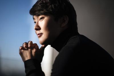 Seong-Jin Cho © Christoph Köstlin_DG