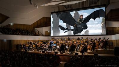 Drachenzähmen leicht gemacht – in Concert © 2026 DWA LLC. All Rights Reserved. | Simon Porath